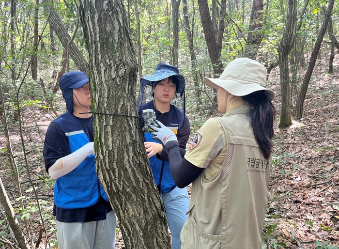 (사진3) 팔공산 포유류 모니터링 활동.jpg