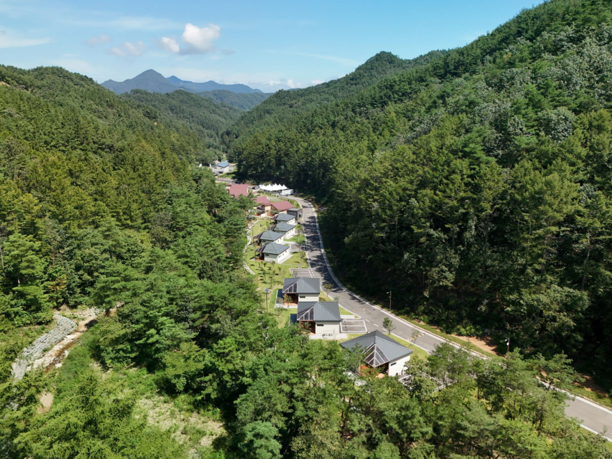 사진3. 국립금산자연휴양림 전경.jpg