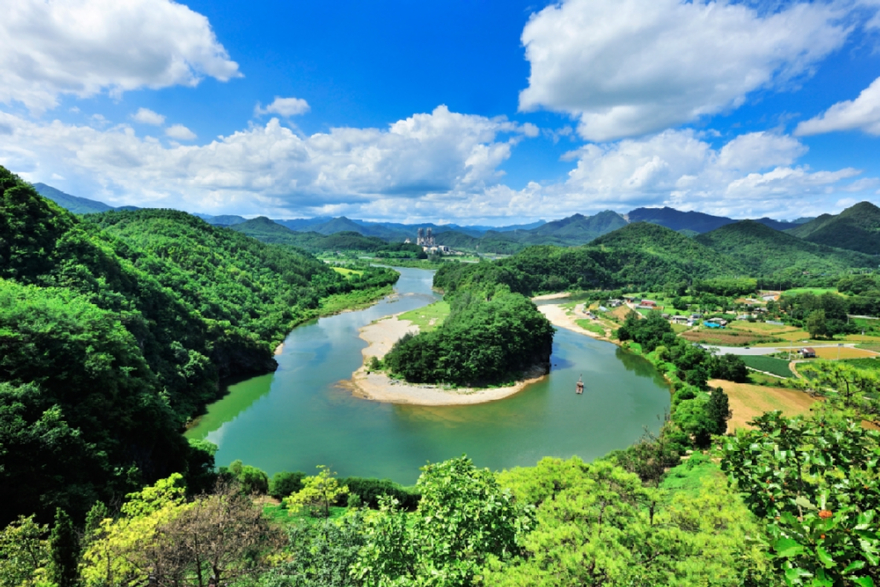 2. 한반도지형.jpg