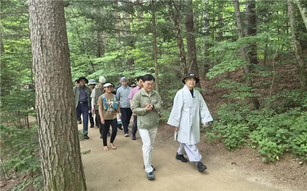 오대산 천년숲 선재길 걷기.jpg