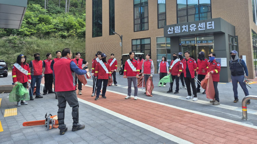 산림정화캠페인_익산산림항공 (2).jpg