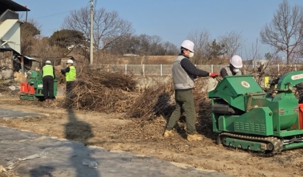 여주시, ‘태우지 말고 파쇄하세요’… 영농부산물 안전처리 지원 순항
