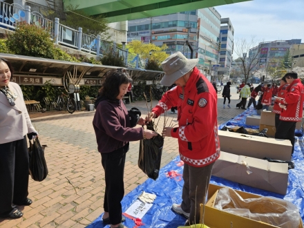 양산국유림관리소, 묘목 9천본 무료 나눔