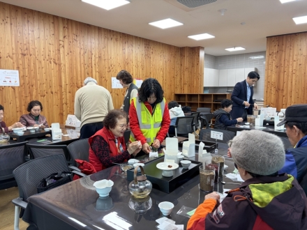 국립익산치유의숲, 어르신 대상 ‘산림치유 통합돌봄’ 프로그램 운영