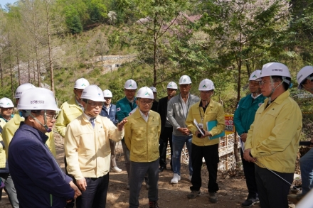 박은식 산림청장, 논산 사방사업지 점검…우기 전 산사태 예방 강조