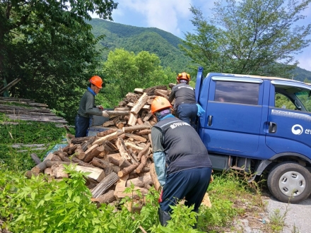 영주국유림관리소, 숲가꾸기 부산물 나눔으로 산불 예방·온기 전달