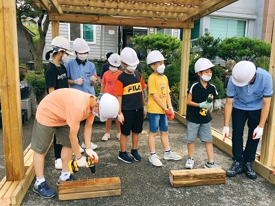 (사)한국목구조기술인협회, 모악엘피스지역아동센터 소외계층학생들과 “목공힐링체험" 가져