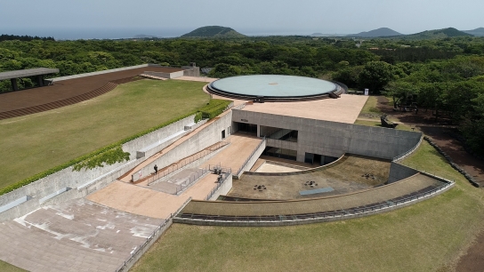 ‘화산섬 제주, 어떵 만들어져신고예?’