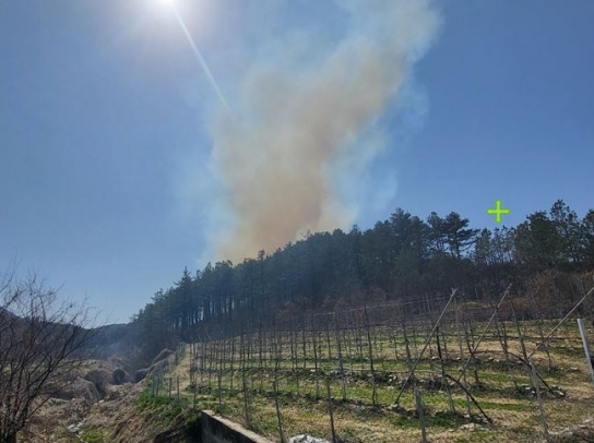 <1보> 경북 청송군 산불발생 .. 산림당국 진화중