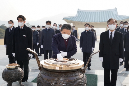 남성현 산림청장, 국립대전현충원 참배