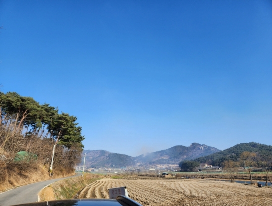 충남 서산시 인지면에서 산불발생... 진화중