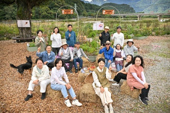 정선군, 군민정원사가 일궈낸 ‘북평 바람정원’서 팜파티 개최