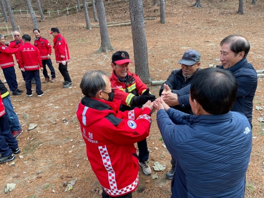 [포토] 산불진화대원, 춘천숲체원에서 힐링하다