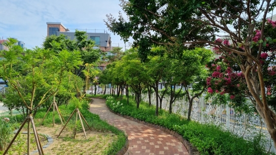 아이들의 손길로 함께 만드는 녹색 교실! 2024년 우수 학교숲 6곳 선정