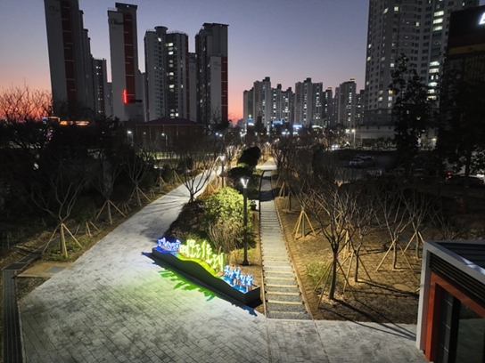 수탈의 군산선, “기억의 숲”으로 잇다.