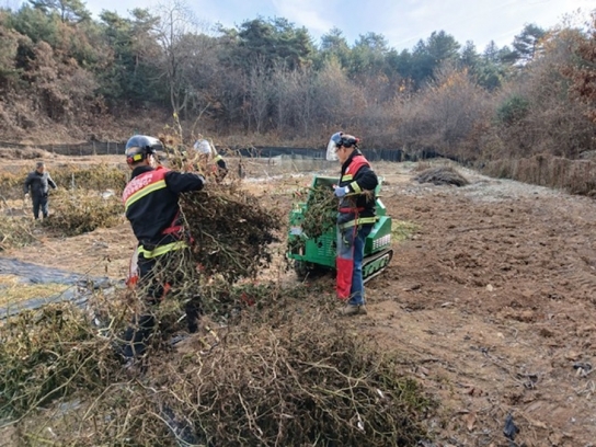 영농부산물, 소각 말고 파쇄하세요!