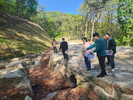 임도의 설계기준 상향과 구조개량으로 ‘안전임도’ 만든다.